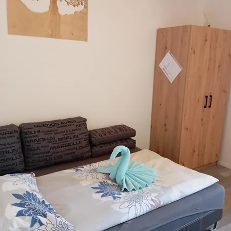 Woodhous Apartment *